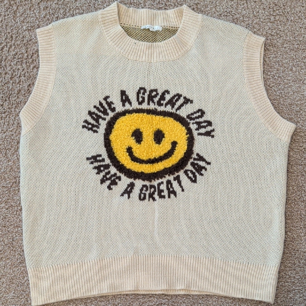 Sleeveless V-Neck Knit Vest with Yellow Smiley Graphic - Cream